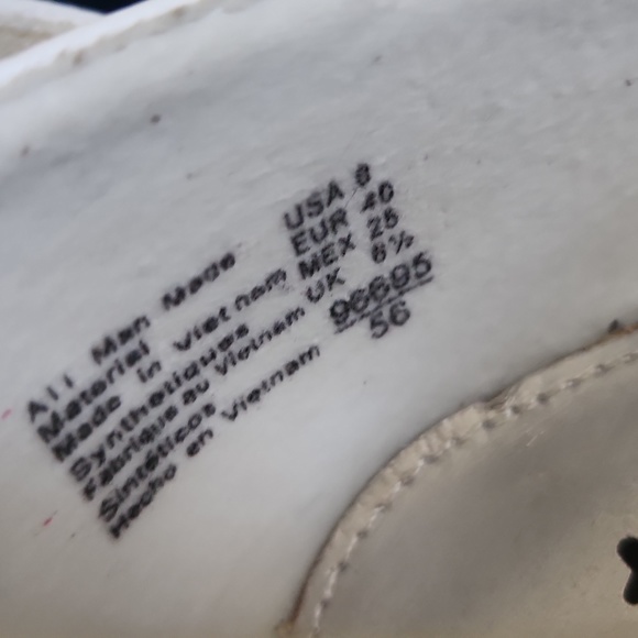 Fioni White Faux Leather Peep Toe Heels - Picture 8 of 8